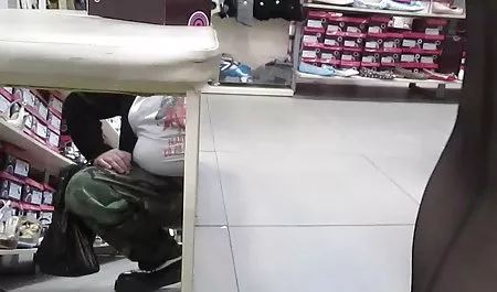 بین نژادی, گلو انال دختر عمیق, سبزه, خانه ساخته شده