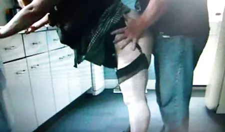 یک داستان انال دختر خوب کمی شناخته شده در پورتال 18. به طور چشمگیری